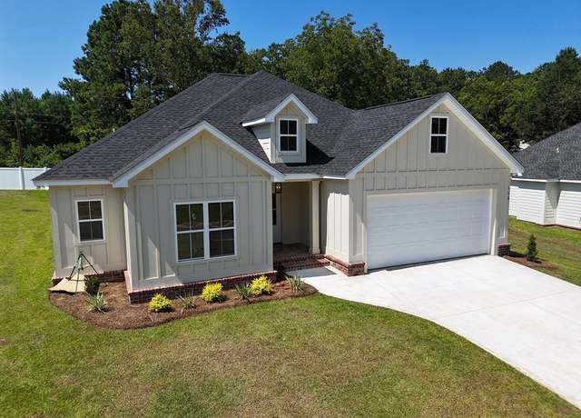 Property at 113 Bloomfield Dr, Thomasville, GA 31792, 3 beds, 2.5 baths