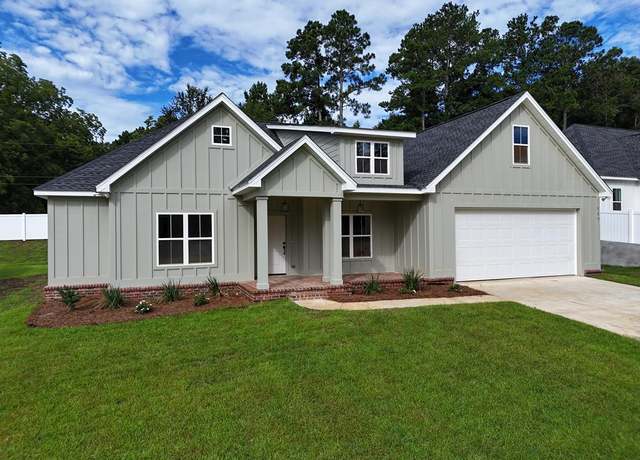 Property at 117 Bloomfield Dr, Thomasville, GA 31792, 4 beds, 2.5 baths