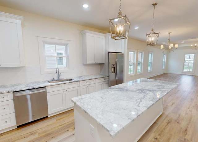 Property at 224 Victoria Pl, Thomasville, GA 31792, 3 beds, 2.5 baths