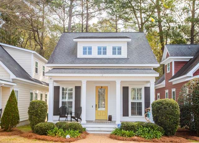 Property at 117 Pepperdine Ct, Thomasville, GA 31757, 4 beds, 3 baths
