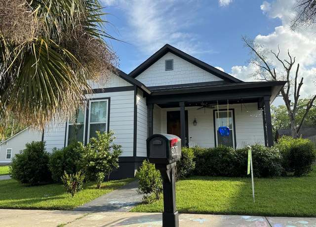 Property at 308 Brighton St, Thomasville, GA 31792, 3 beds, 2 baths