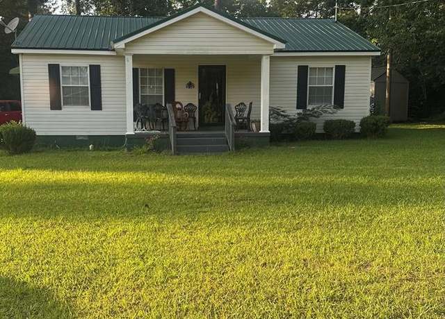 Property at 410 SW Hollis St, Pelham, GA 31779, 3 beds, 1 bath