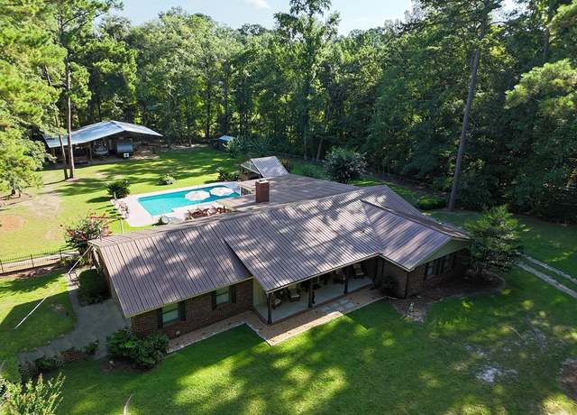 Property at 138 Brentwood Dr, Thomasville, GA 31757, 3 beds, 3 baths