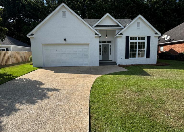 Property at 226 Summercreek Cv, Thomasville, GA 31792, 3 beds, 2 baths