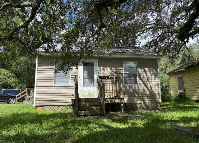 Property at 1317 N Madison St, Thomasville, GA 31792, 1 bed, 1 bath