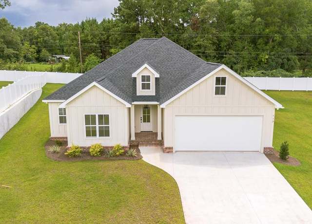 Property at 113 Bloomfield Dr, Thomasville, GA 31792, 3 beds, 2.5 baths