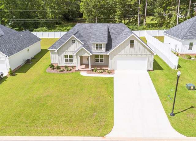 Property at 117 Bloomfield Dr, Thomasville, GA 31792, 4 beds, 2.5 baths