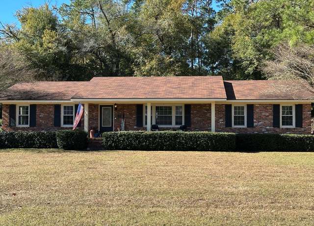 Property at 1014 Morningside Dr, Bainbridge, GA 39819, 3 beds, 2.5 baths