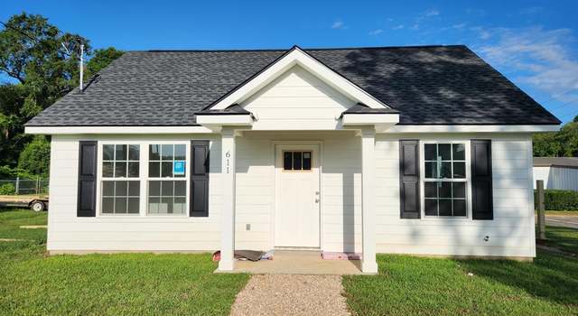 Photo of 611 N Martin Luther King Dr, Thomasville, GA 31792