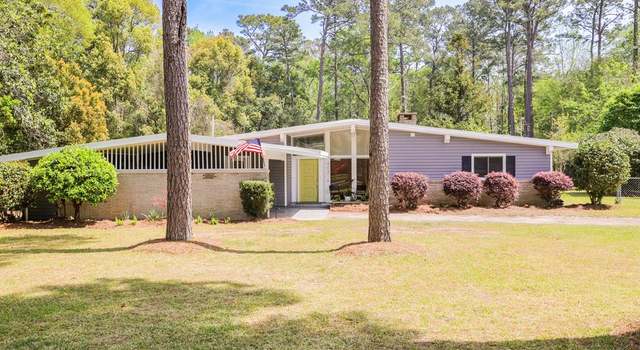 Photo of 402 Palm Ave, Thomasville, GA 31792