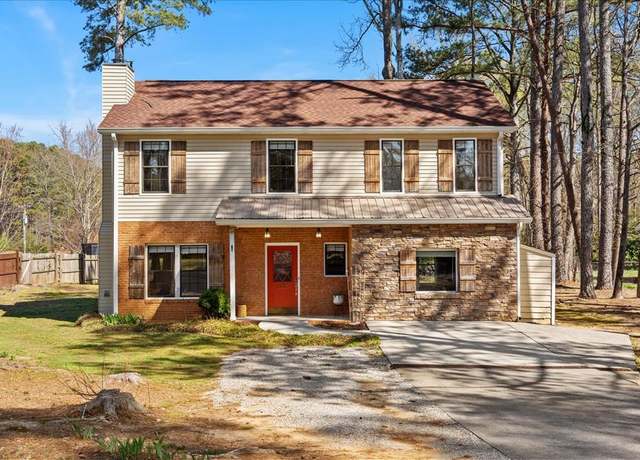 Property at 1108 Sunset Drive Dr, Dalton, GA 30720, 4 beds, 3 baths