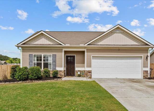 Property at 207 Heritage Dr, Calhoun, GA 30701, 3 beds, 2 baths