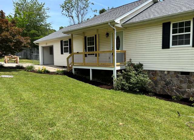 Property at 408 Ridgecrest Drive Dr, Lafayette, GA 30728, 3 beds, 2 baths