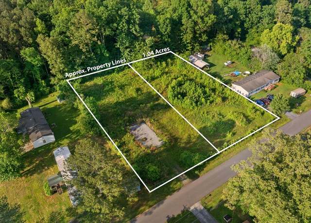 Property at 303 Patricia Lane Ln, Dalton, GA 30721
