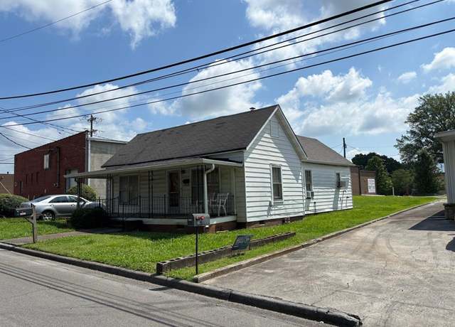 Property at 1005 Saint Charles Street St, Dalton, GA 30720, 2 beds, 1 bath