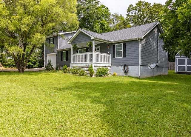 Property at 207 Pine Street St, Chatsworth, GA 30705, 3 beds, 2 baths