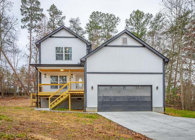 Property at 2410 Martin Luther King Blvd Blvd, Dalton, GA 30721, 4 beds, 2 baths