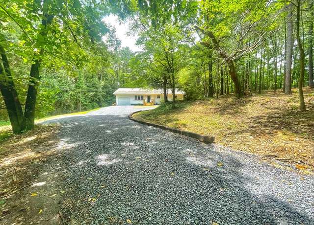 Property at 433 Stinson Drive Dr, Dalton, GA 30721, 3 beds, 2 baths