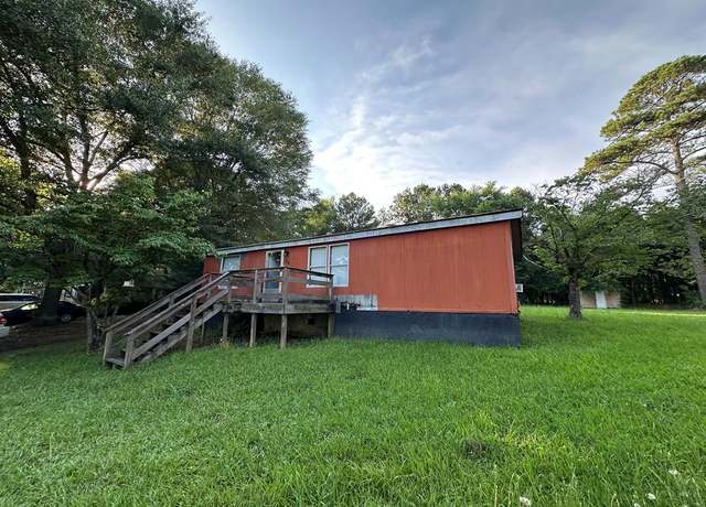 Property at 25 Dogwood Drive Dr, Cartersville, GA 30121, 3 beds, 2 baths