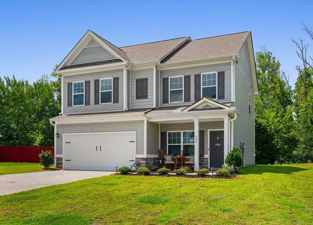 Property at 586 Collington Circle Cir, Dalton, GA 30721, 4 beds, 2 baths