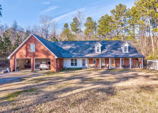 Property at 4363 Bass Drive Dr, Dalton, GA 30720, 3 beds, 2 baths