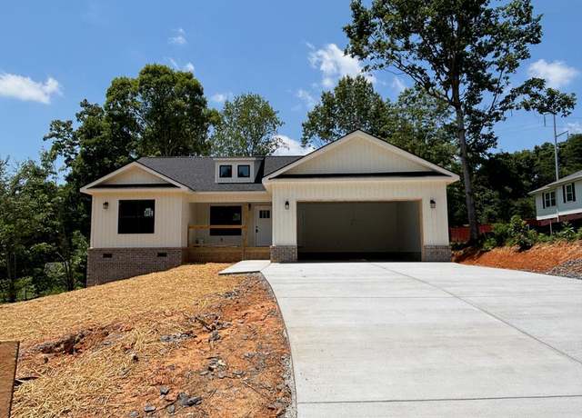 Property at 216 Earls Way, Chatsworth, GA 30705, 3 beds, 2 baths