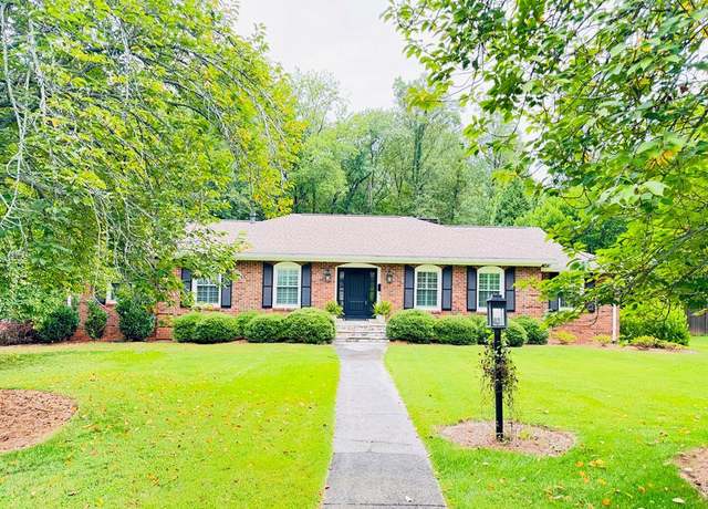 Property at 701 Lenna Lane Ln, Dalton, GA 30720, 3 beds, 4 baths
