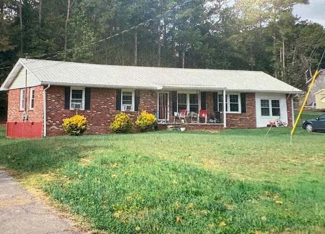 Property at 615 Cherokee Trail Trl, Dalton, GA 30721, 4 beds, 2 baths