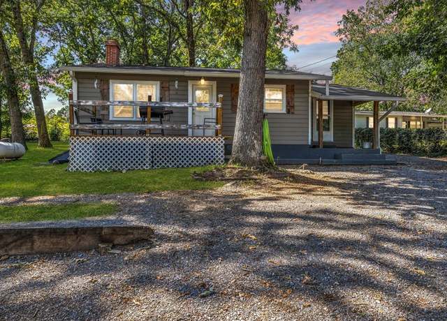 Property at 3201 Maple Grove Dr, Dalton, GA 30721, 2 beds, 1 bath