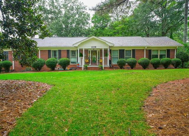 Property at 1008 Brown Street St, Dalton, GA 30720, 3 beds, 2 baths
