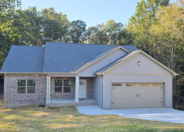 Property at 3072 Saratoga Drive Dr, Dalton, GA 30721, 3 beds, 2 baths