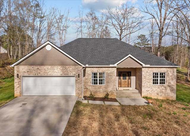 Property at 140 Madison Place Pl, Dalton, GA 30721, 3 beds, 2 baths