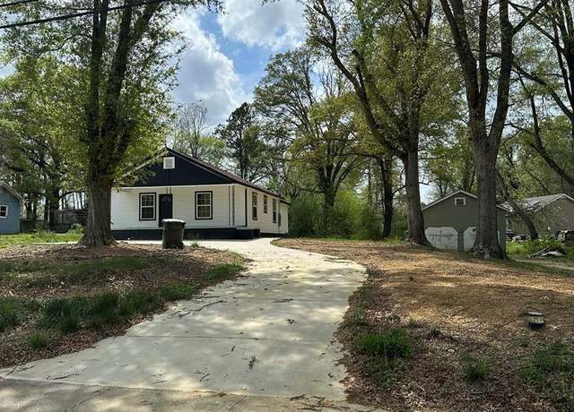 Property at 210 Grimes Street St, Dalton, GA 30721, 3 beds, 2 baths