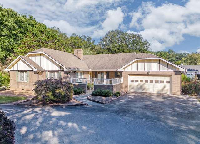 Property at 1709 Dug Gap Road Rd, Dalton, GA 30720, 3 beds, 2 baths