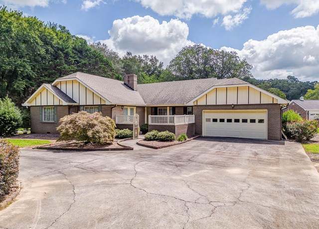 Property at 1709 Dug Gap Road Rd, Dalton, GA 30720, 3 beds, 2 baths