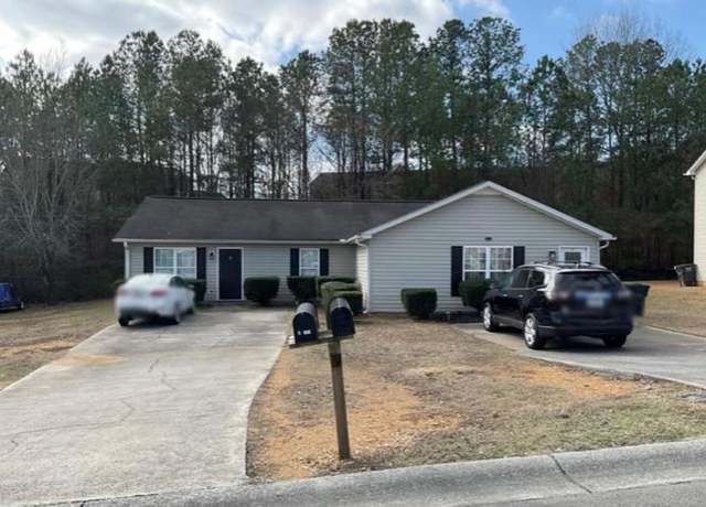 Property at 121 Foxhall Dr, Calhoun, GA 30701, 5 beds, 3 baths
