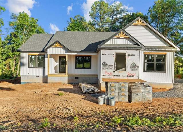 Property at 42 Brookhaven Dr, Chatsworth, GA, 3 beds, 2 baths