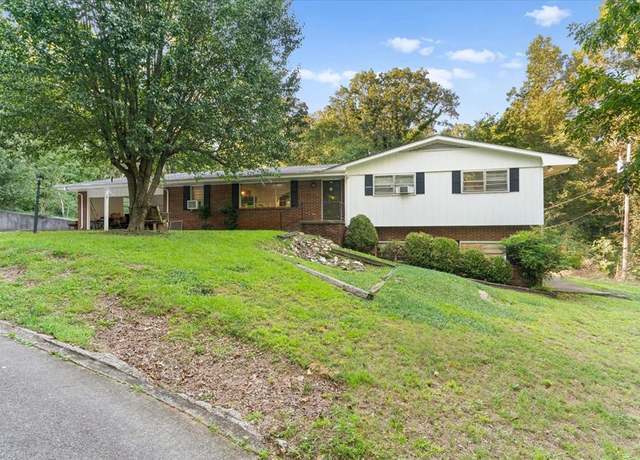 Property at 512 Dalewood Drive Dr, Dalton, GA 30720, 4 beds, 3 baths