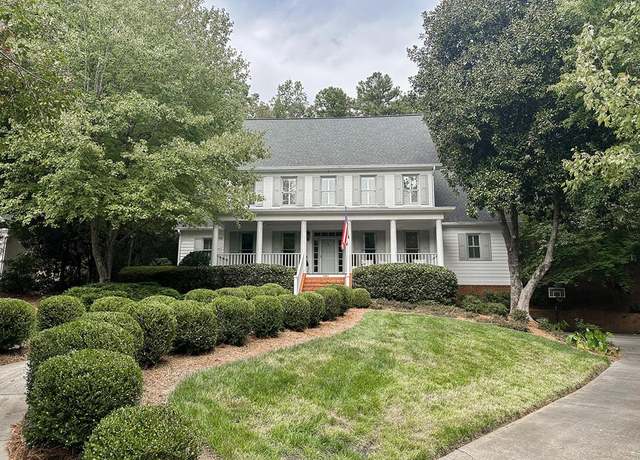 Property at 1910 Cameron Dr, Dalton, GA 30720, 5 beds, 4 baths