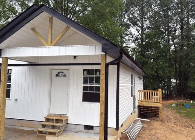 Property at 0 Lester Ave, Dalton, GA 30721, 3 beds, 2 baths