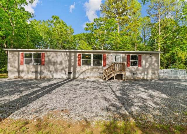 Property at 5876 Hwy 225s Hwy, Chatsworth, GA 30705, 3 beds, 2 baths