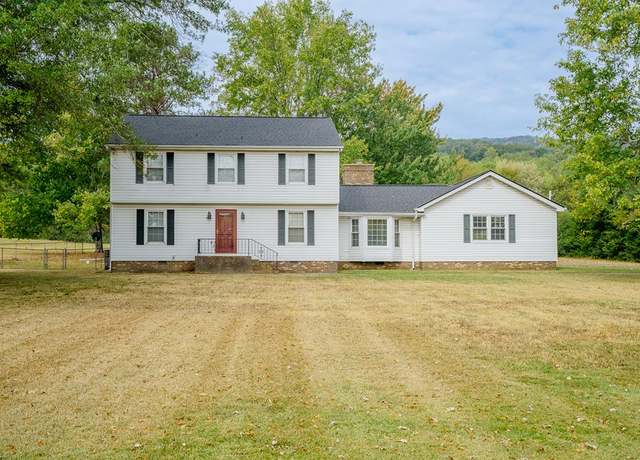 Property at 2512 Dug Gap Road Rd, Dalton, GA 30720, 5 beds, 2 baths