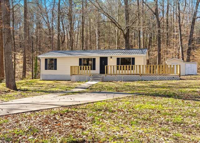 Property at 2640 Roberts Circle Cir, Dalton, GA 30721, 3 beds, 2 baths