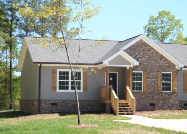Property at 1168 A Beaverdale Road Rd, Dalton, GA 30721, 2 beds, 2 baths