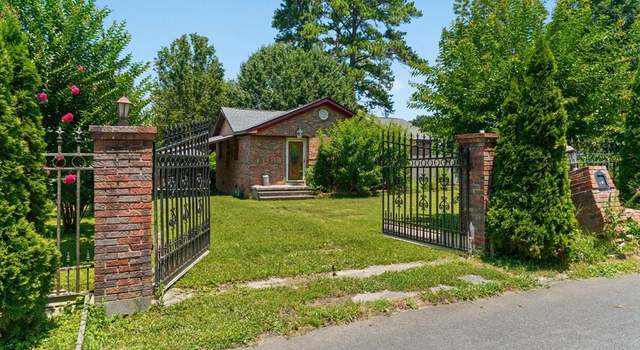 Photo of 601 Stillwood Drive Dr, Dalton, GA 30721