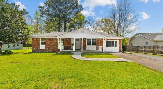Photo of 700 Lexington Court Ct, Dalton, GA 30721