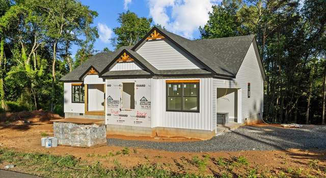 Photo of 42 Brookhaven Dr, Chatsworth, GA