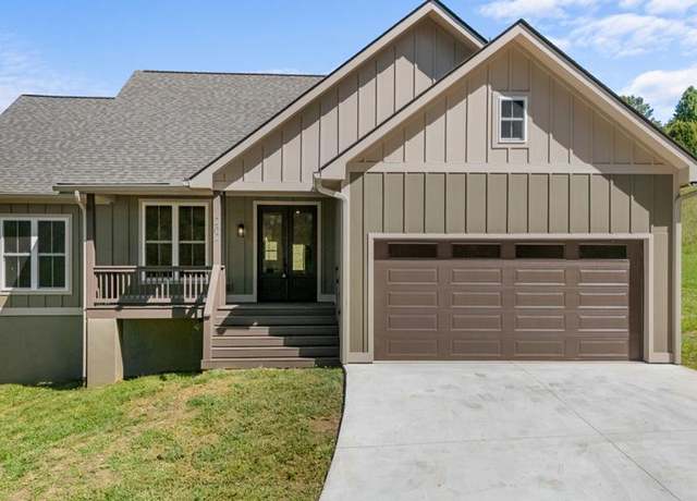 Property at 202 Jackson Hts, Franklin, NC 28734, 3 beds, 2 baths