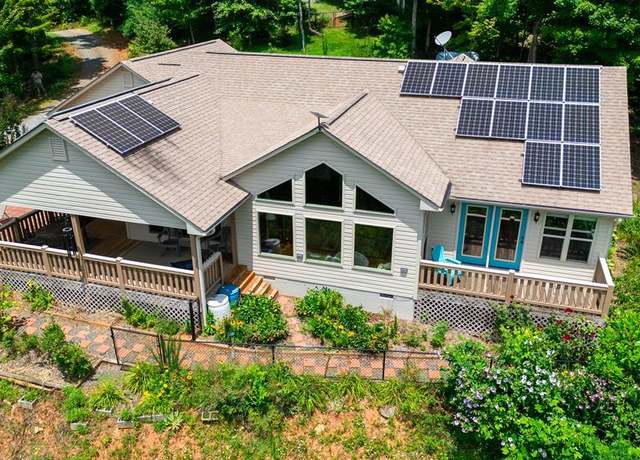 Property at 790 Moonlight Trl, Bryson City, NC 28713, 3 beds, 2 baths