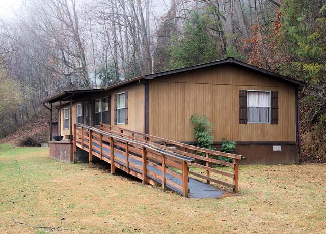 Property at 185 Skylift Rd, Sylva, NC 28779, 3 beds, 2 baths